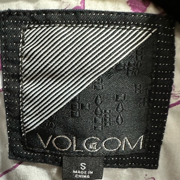 Volcom Black and White Jacket - Picture 7 of 7